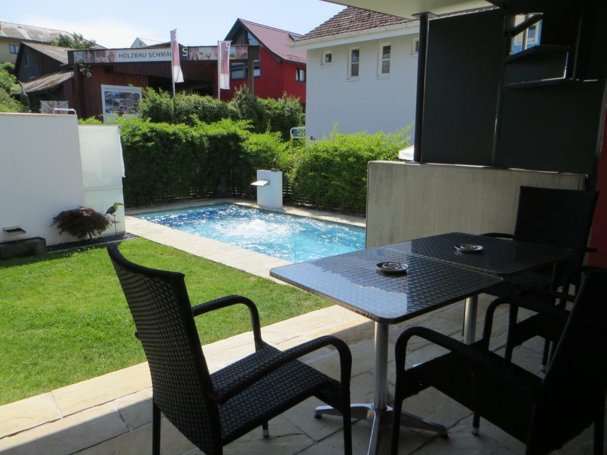 Gaestehaus Sommertal Mit Pool Im Garten, Eigener Parkplatz, 800M Zum Bodensee, 300M Zur Altstadt Meersburg Exterior foto